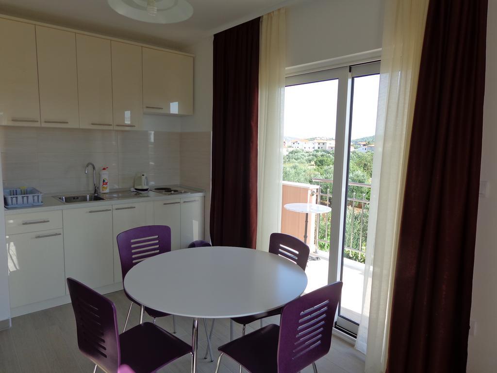 Villa Palas Apartments Рогозница Стая снимка